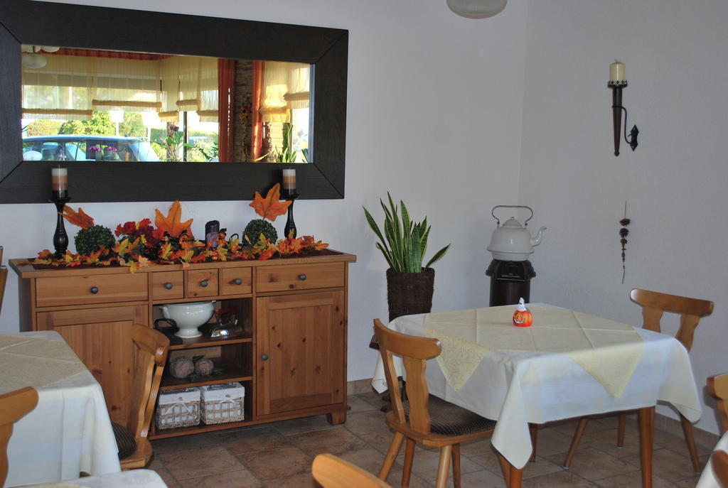 Hotel Restaurant Gilles Kollig Exteriör bild